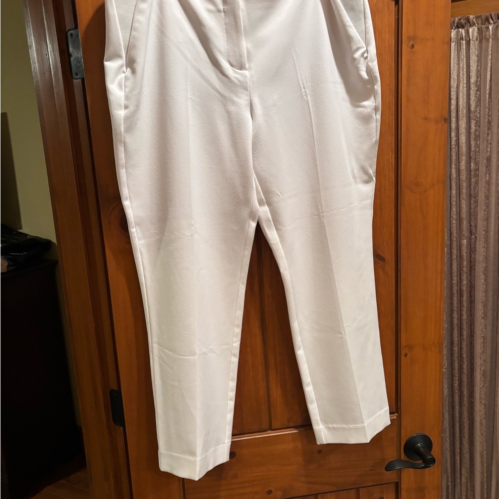 Jones New York stretch size 14 Classic White Women's Pants